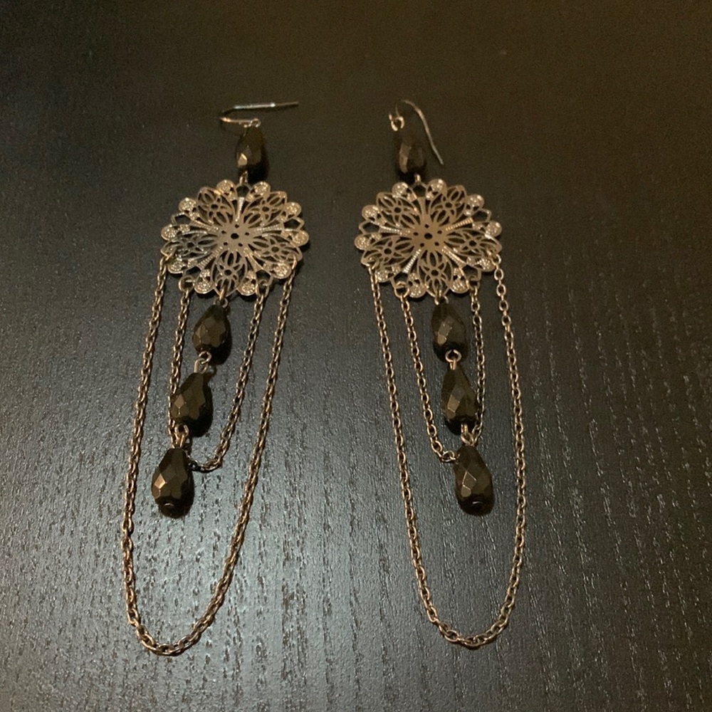 Black bead and chain Earrings